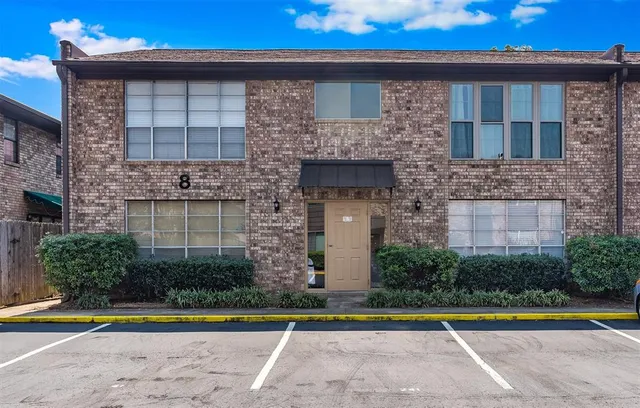 $76,000 | 1820 East Kings Highway, Unit 42, Shreveport, LA 71105