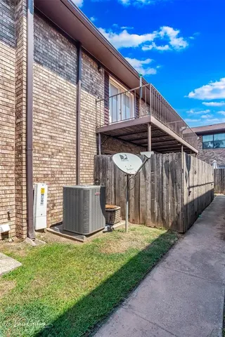 $76,000 | 1820 East Kings Highway, Unit 42, Shreveport, LA 71105