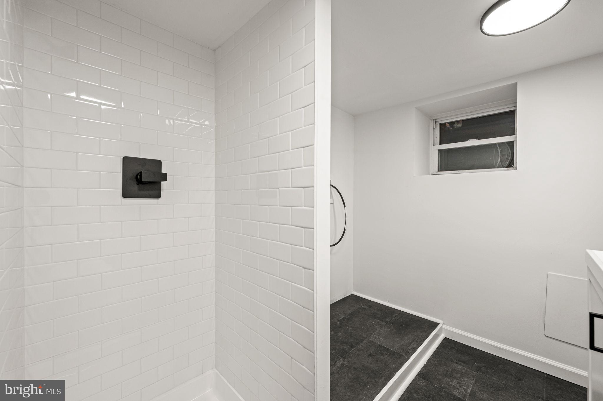 4428 Sherwood Road Philadelphia, PA 19131 - Photo 12 of 19
