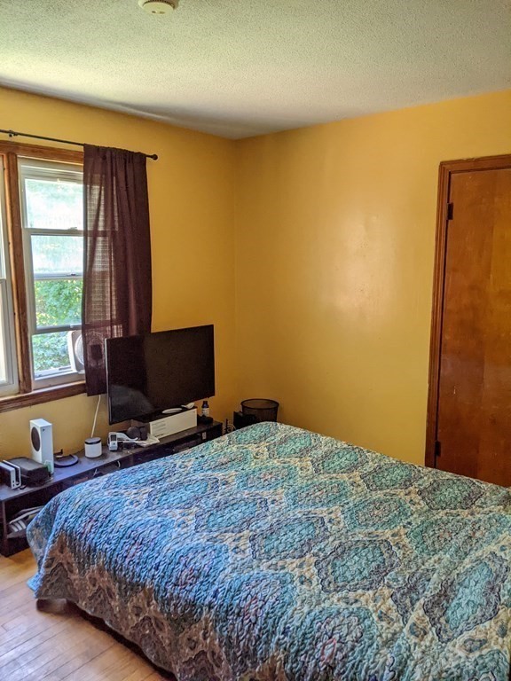 51 Bay Road Hadley, MA 01035 - Photo 13 of 25 Gallery Image 13