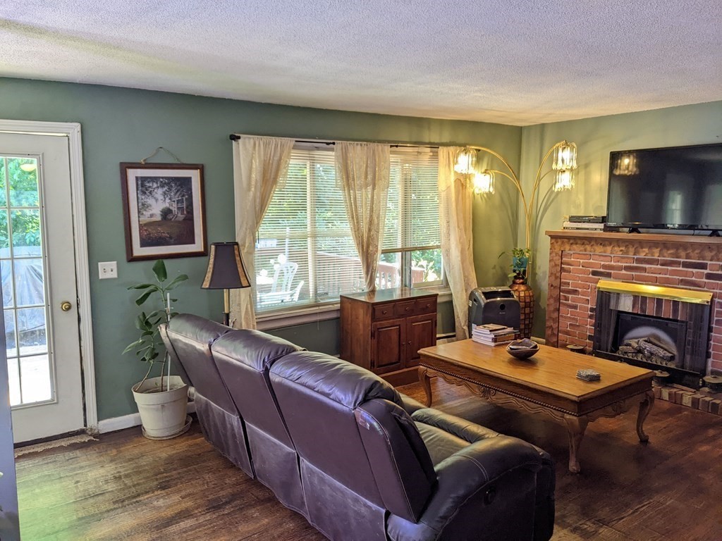 51 Bay Road Hadley, MA 01035 - Photo 7 of 25 Gallery Image 7