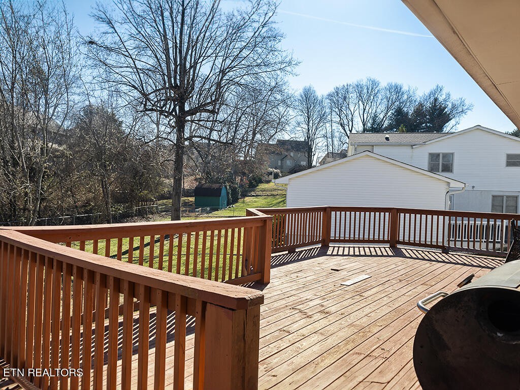 916 Mallory Road Knoxville, TN 37919 - Photo 18 of 51