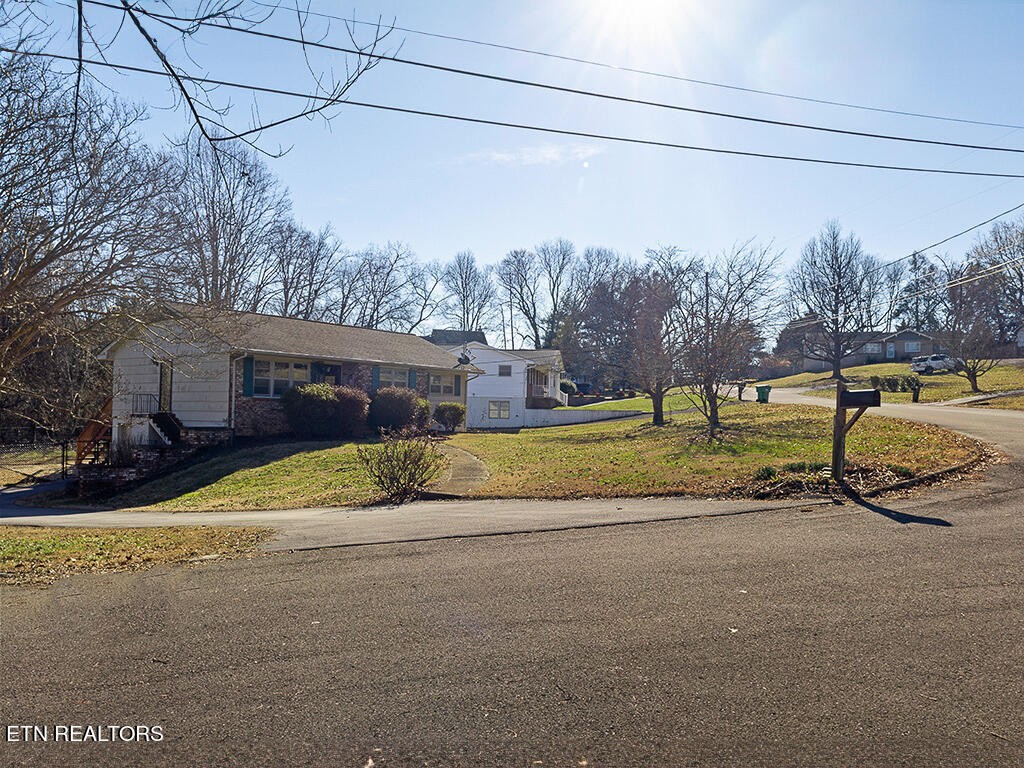 916 Mallory Road Knoxville, TN 37919 - Photo 8 of 51