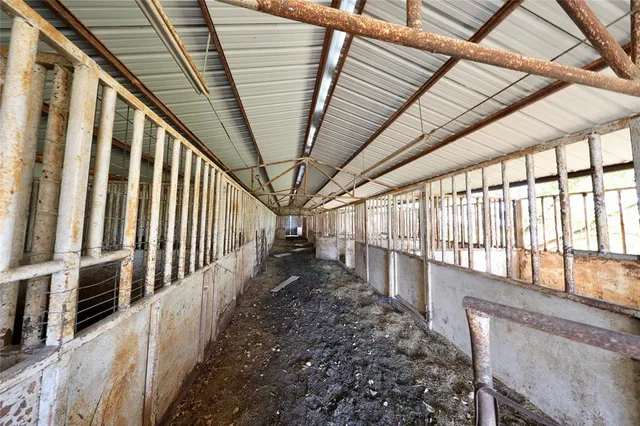 $455,000 | 1600 County Road 1109A, Rio Vista, TX 76093