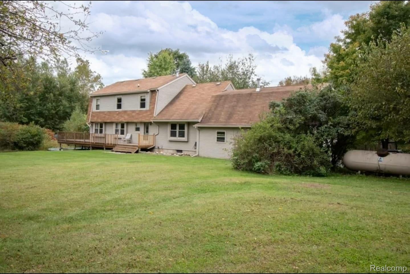 7726 North Gregory Road Fowlerville, MI 48836 - Photo 4 of 41 71841331_430780570903792_3589892721520672768_n.jpg