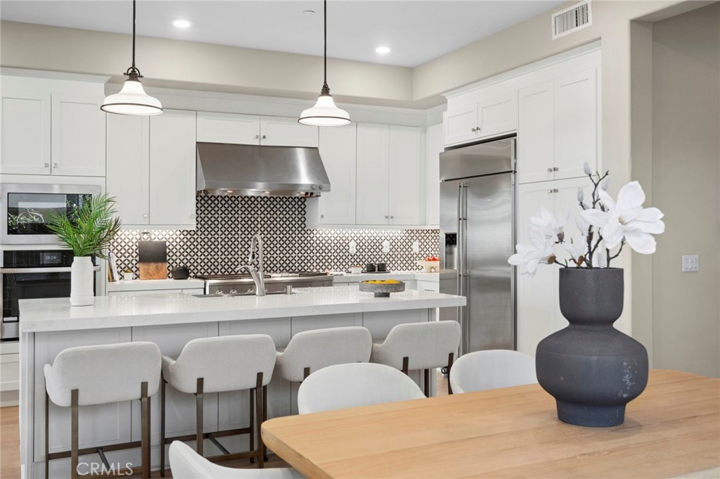 157 Crossover Irvine, CA 92618 - Photo 11 of 72