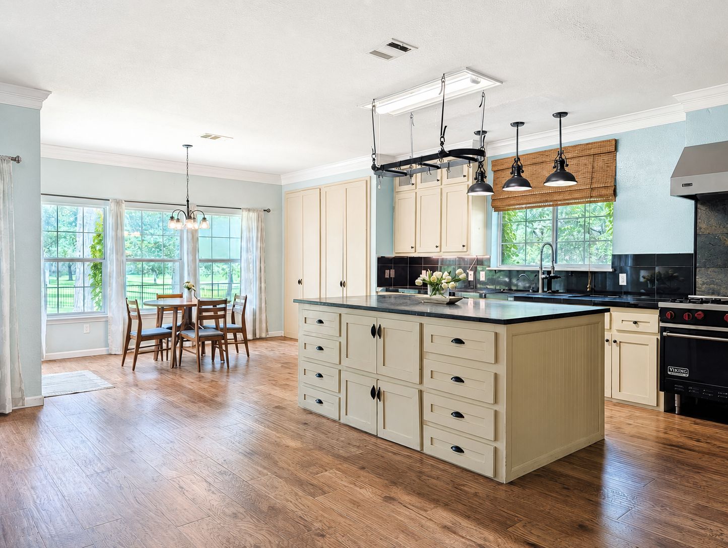 122 Avenida Brisa Fresca Road Kyle, TX 78640 - Photo 8 of 34 Spacious kitchen with 36" range and professional vent
