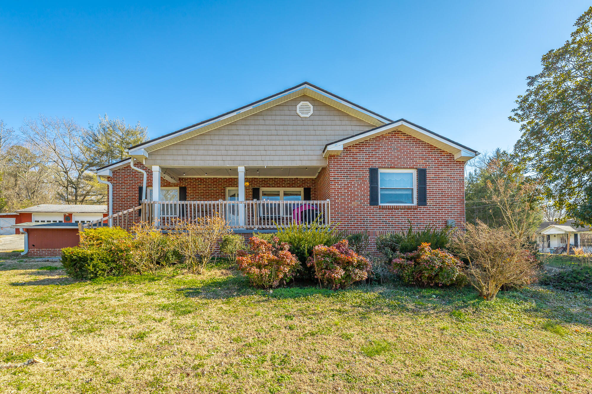 746 Maple Street Whitwell, TN 37397 - Photo 4 of 52 746 Maple Street HD-44