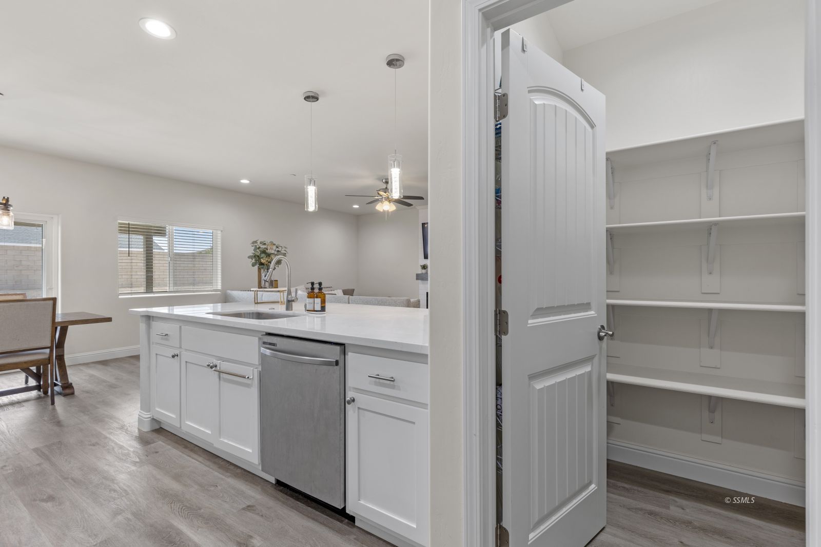1019 West Church Avenue Ridgecrest, CA 93555 - Photo 13 of 33 Gallery Image 13