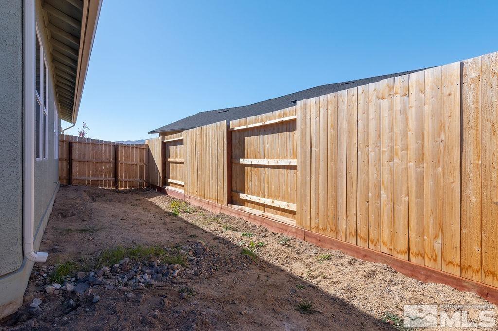 5095 Neumann Drive Reno, NV 89506 - Photo 35 of 38 Photo 35