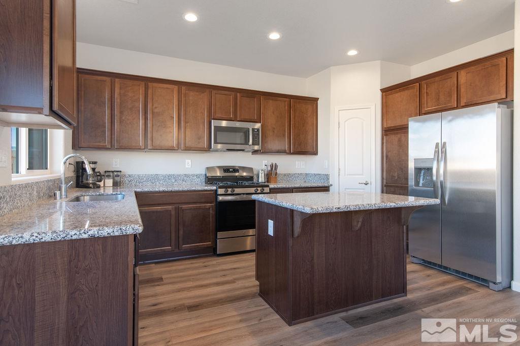 5095 Neumann Drive Reno, NV 89506 - Photo 10 of 38 Photo 10