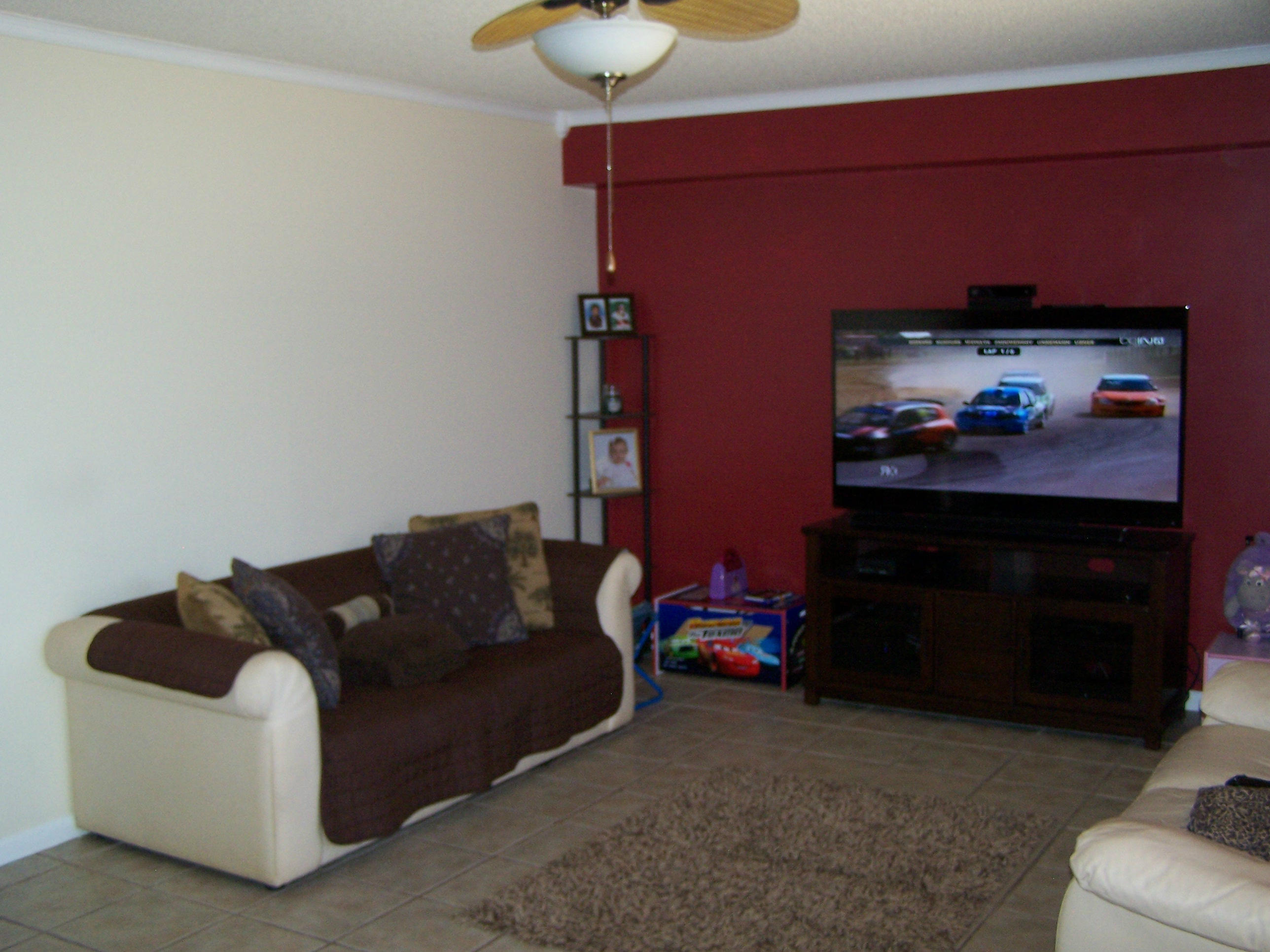 310 Buttonwood Lane, Unit B Boynton Beach, FL 33436 - Photo 3 of 17 Living Room