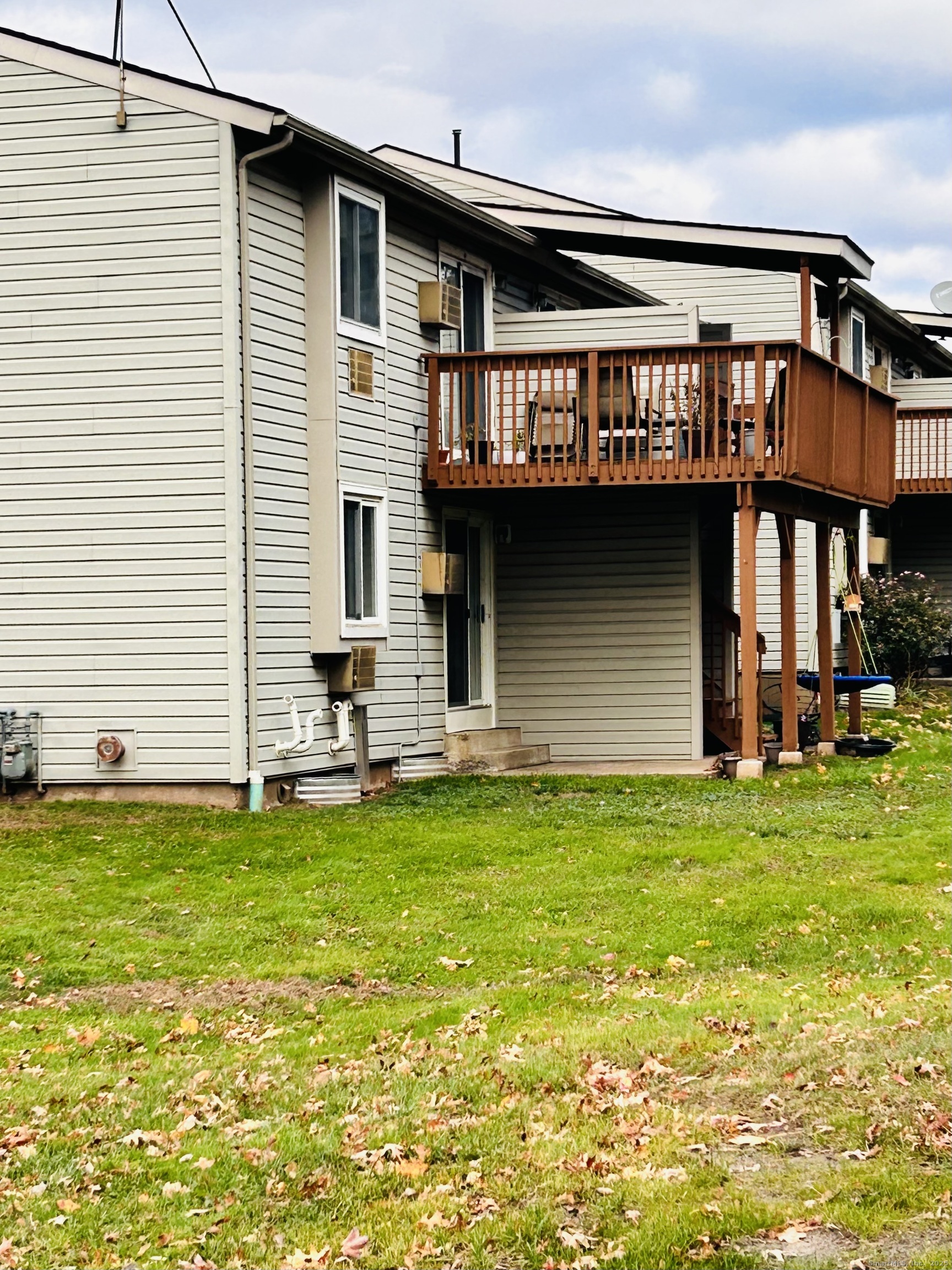 4 Carillon Drive, Unit B Rocky Hill, CT 06067 - Photo 13 of 16 a view of a house with pool and a yard
