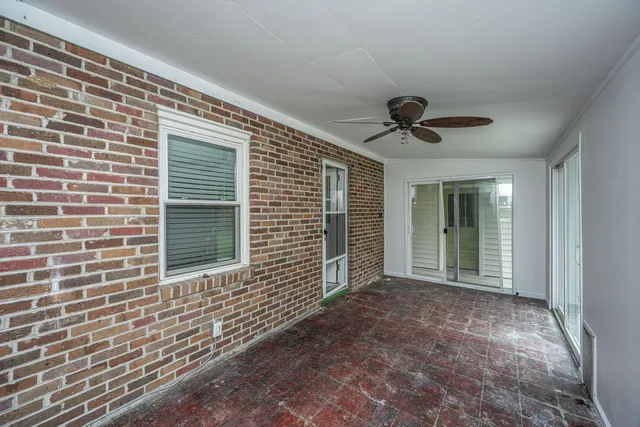 $305,000 | 1010 West Recess Road, Hanahan, SC 29410