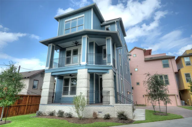 $750,000 | 550 Oxford Street, Houston, TX 77007