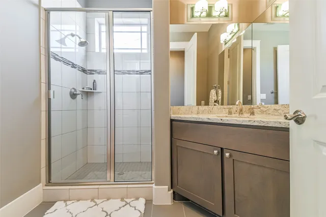 $750,000 | 550 Oxford Street, Houston, TX 77007