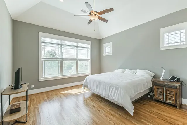 $750,000 | 550 Oxford Street, Houston, TX 77007