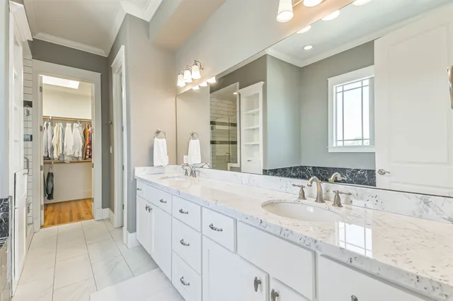 $750,000 | 550 Oxford Street, Houston, TX 77007