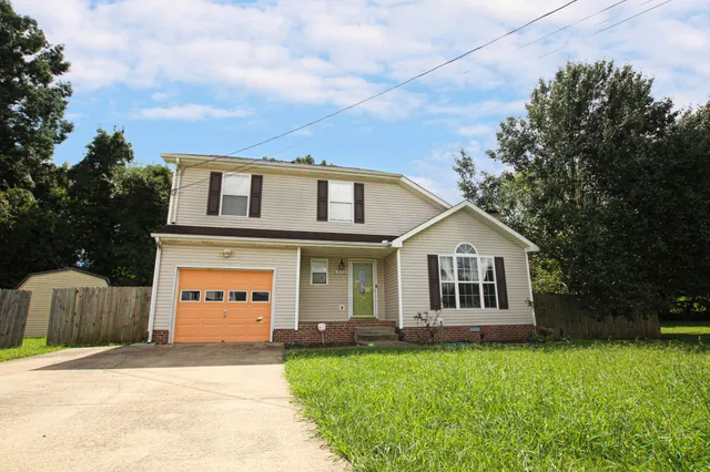 $1,550 | 972 Roedeer Drive, Clarksville, TN 37042