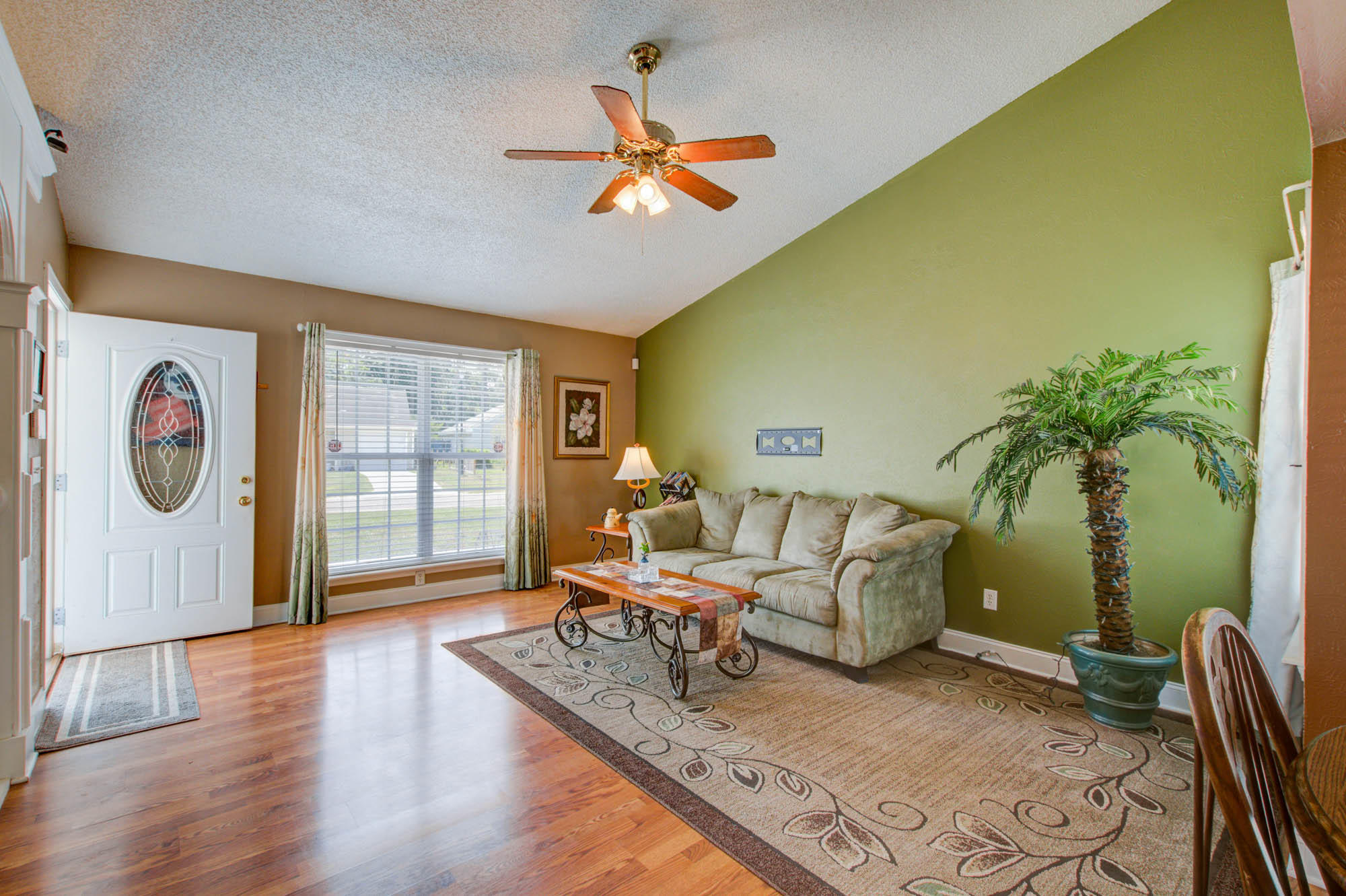 111 Lancashire Road Summerville, SC 29486 - Photo 8 of 22 111 Lancashire (11)