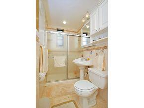 7261 Shore Road, Unit 5Y Brooklyn, NY 11209 - Photo 3 of 7 Gallery Image 3