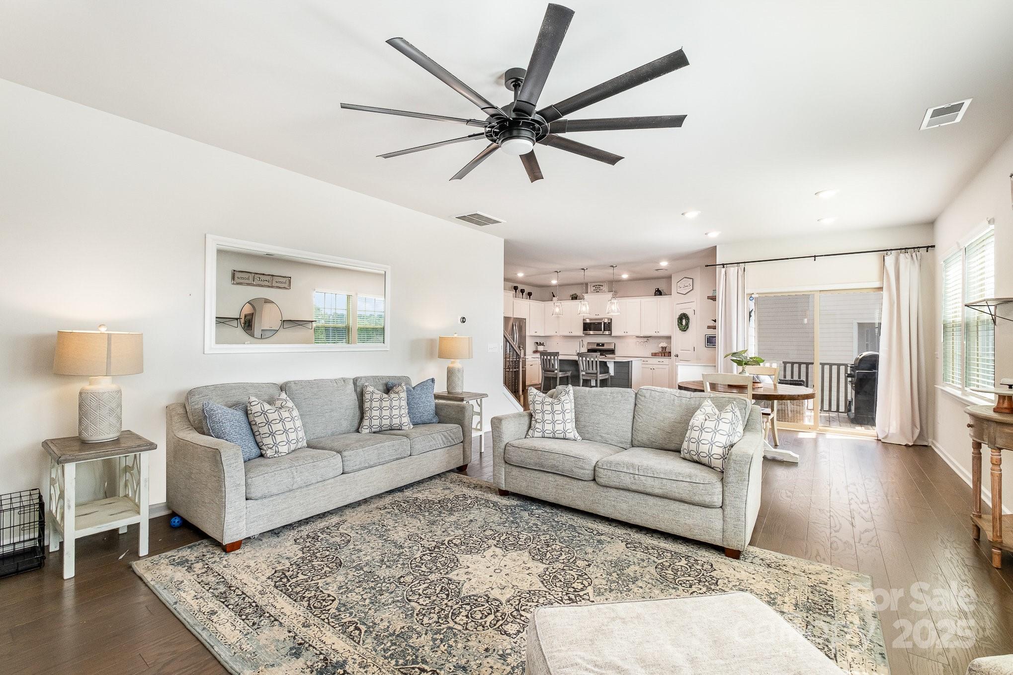 17502 Snug Harbor Road Charlotte, NC 28278 - Photo 11 of 36 Gallery Image 11