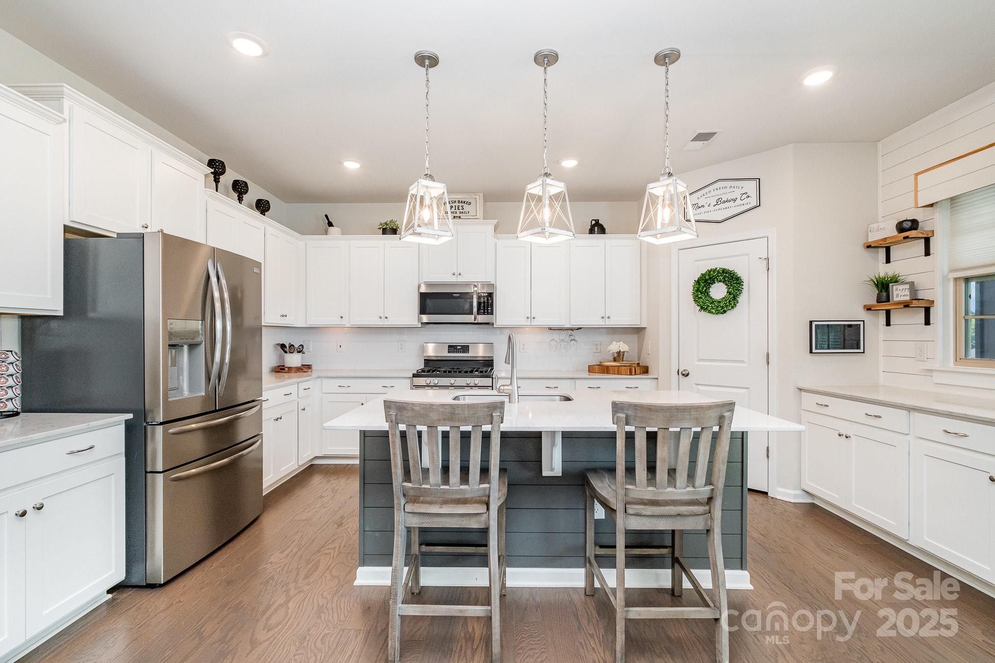 17502 Snug Harbor Road Charlotte, NC 28278 - Photo 13 of 36 Gallery Image 13
