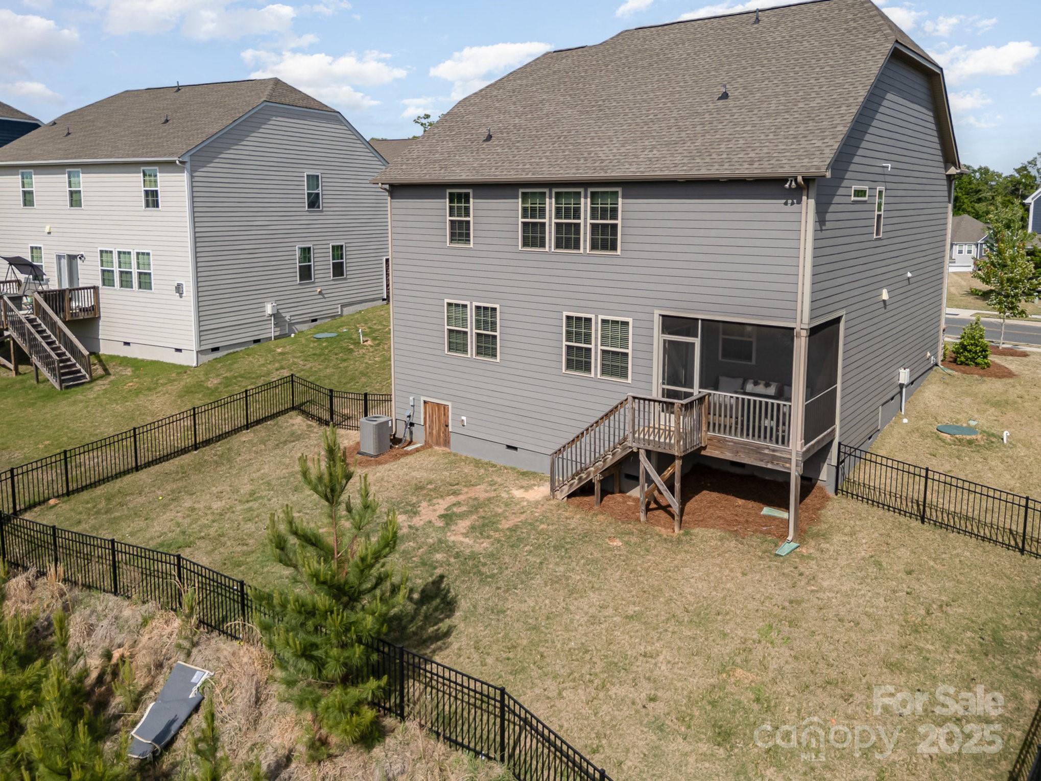 17502 Snug Harbor Road Charlotte, NC 28278 - Photo 36 of 36 Gallery Image 36