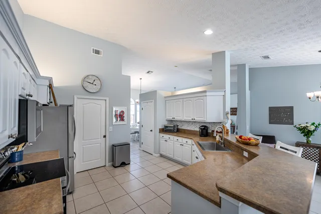 $599,000 | 3210 Southeast Otis Lane, Port St. Lucie, FL 34984