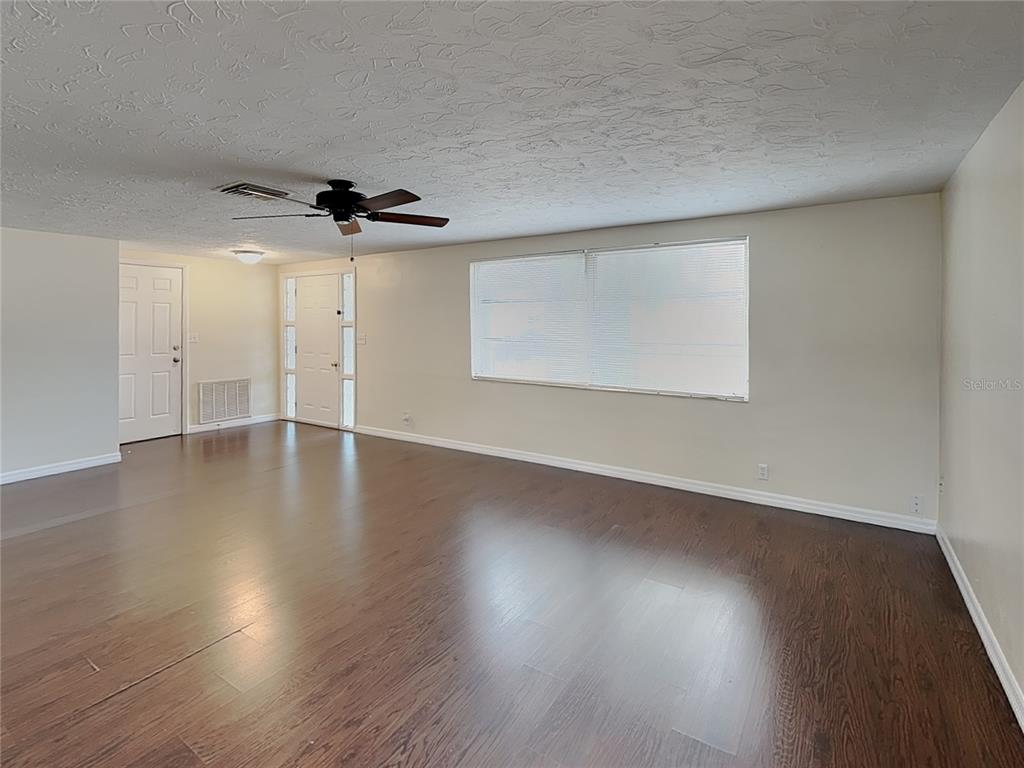 6041 9th Avenue New Port Richey, FL 34653 - Photo 2 of 19