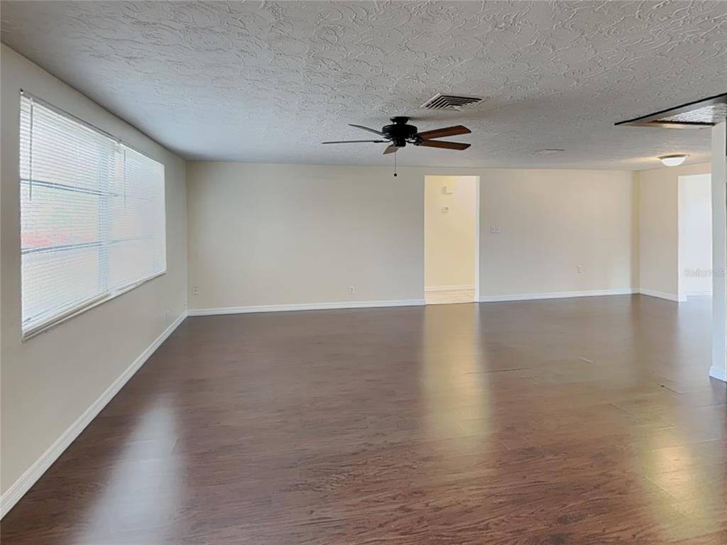 6041 9th Avenue New Port Richey, FL 34653 - Photo 3 of 19