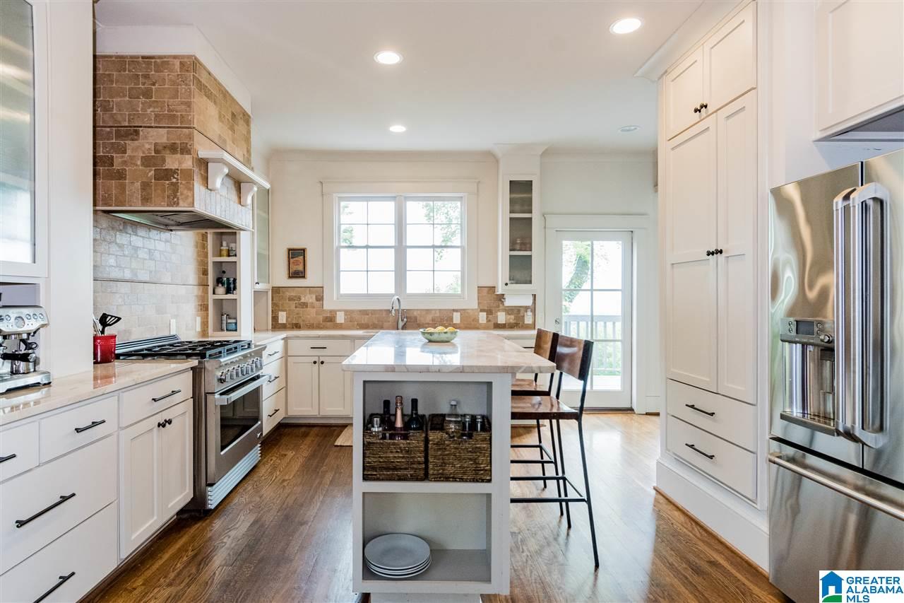 3592 Altamont Road Birmingham, AL 35222 - Photo 2 of 50