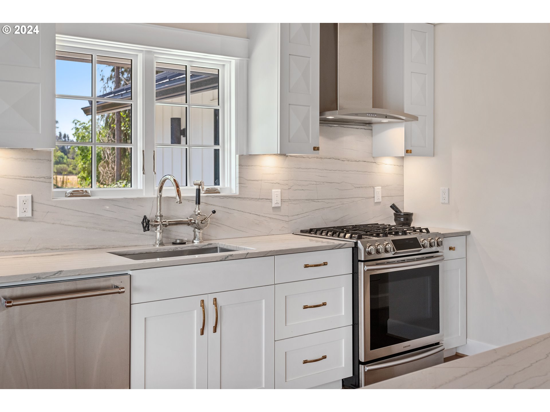 16464 Southwest Wilsonville Road Wilsonville, OR 97070 - Photo 14 of 48 Gallery Image 14