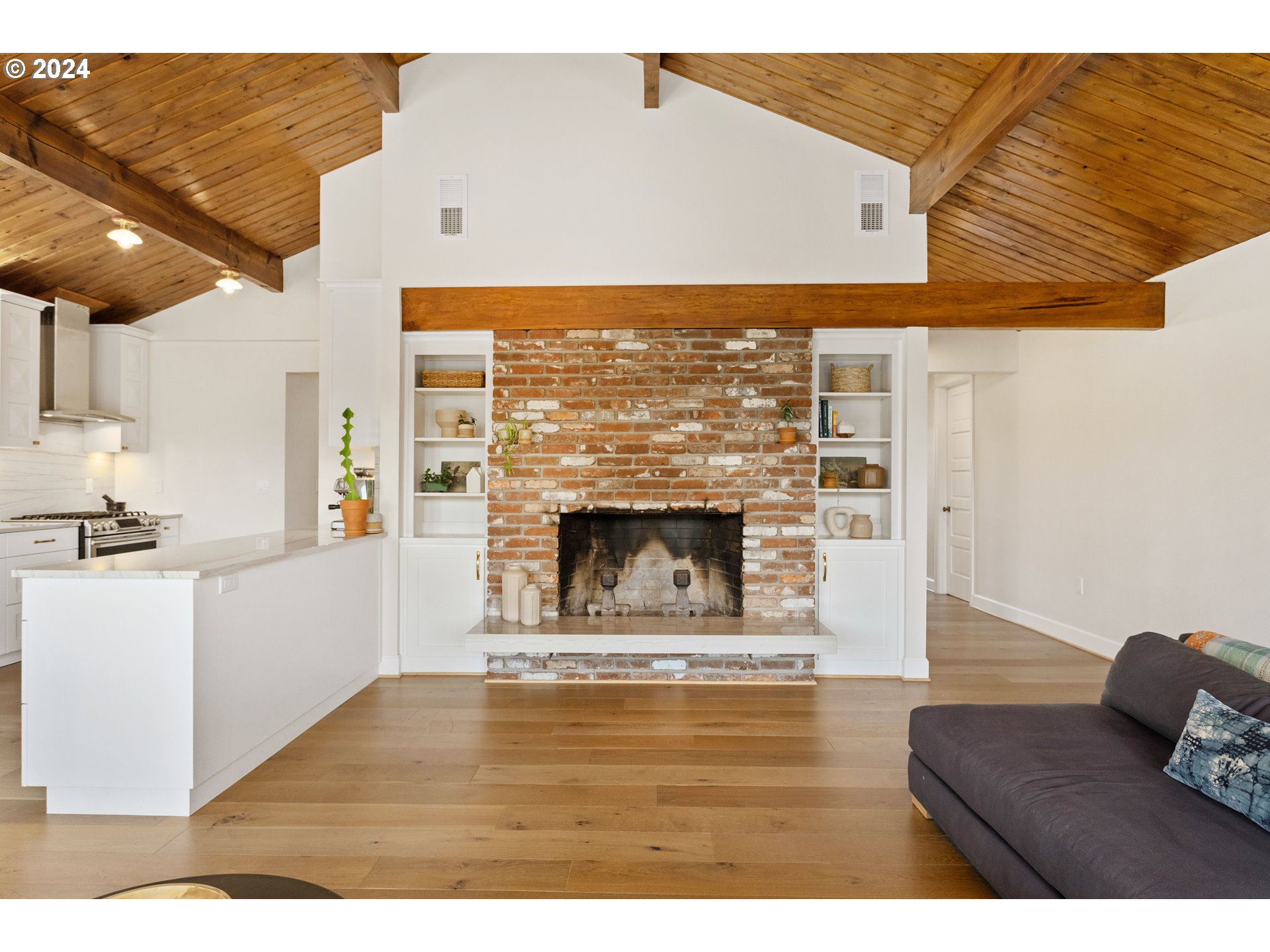 16464 Southwest Wilsonville Road Wilsonville, OR 97070 - Photo 10 of 48 Gallery Image 10