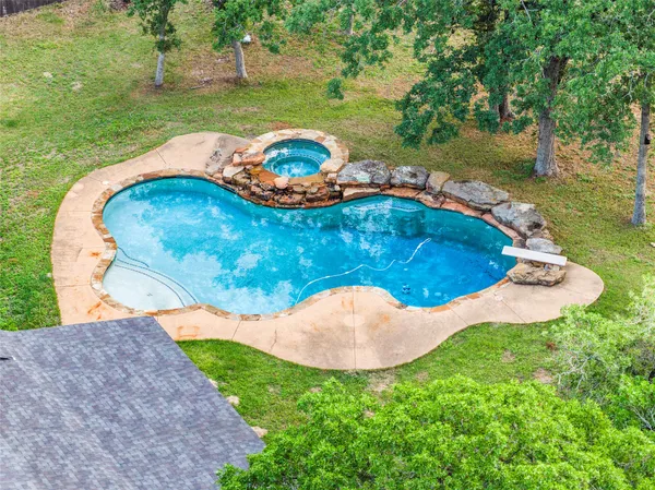 $699,000 | 120 Juniper Trail, Elgin, TX 78621