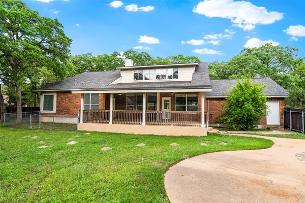 $699,000 | 120 Juniper Trail, Elgin, TX 78621