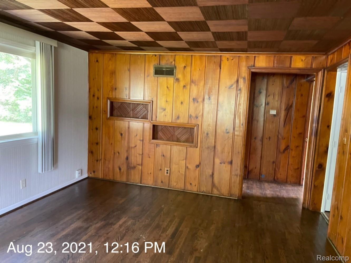 12430 Tuscola Road Clio, MI 48420 - Photo 5 of 10 6724C3A2-5454-403A-AC20-F1271BBD23B9.jpeg