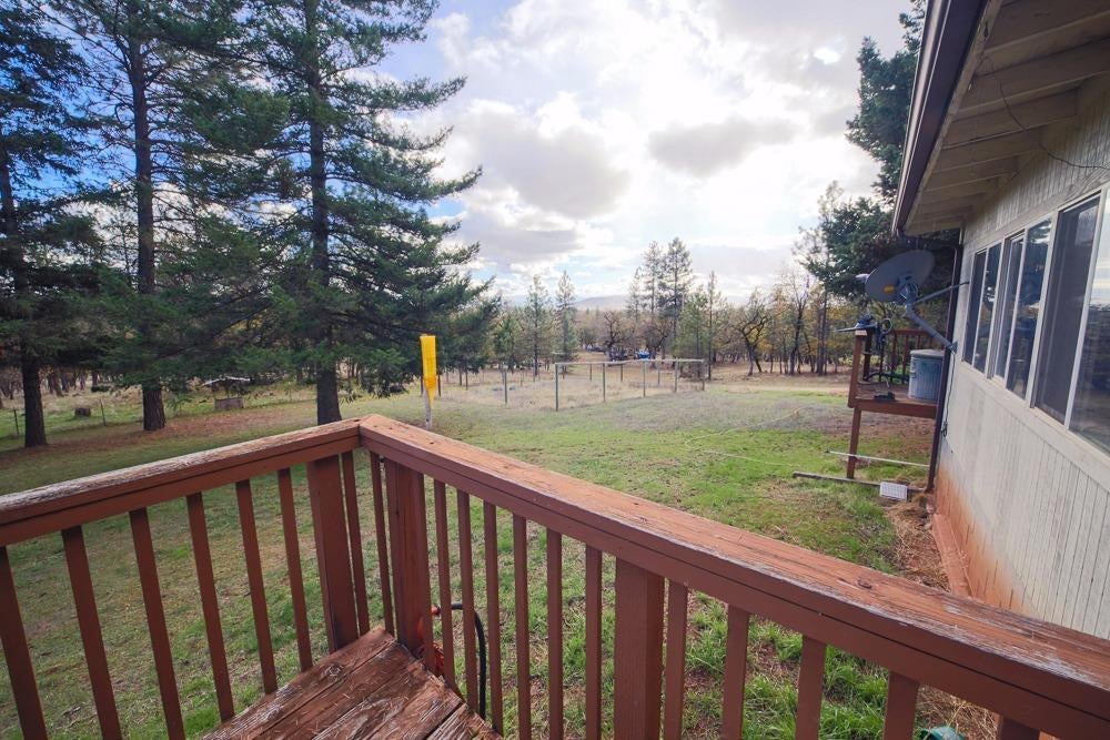 15655 Jones Road White City, OR 97503 - Photo 4 of 28 Additional Photo
