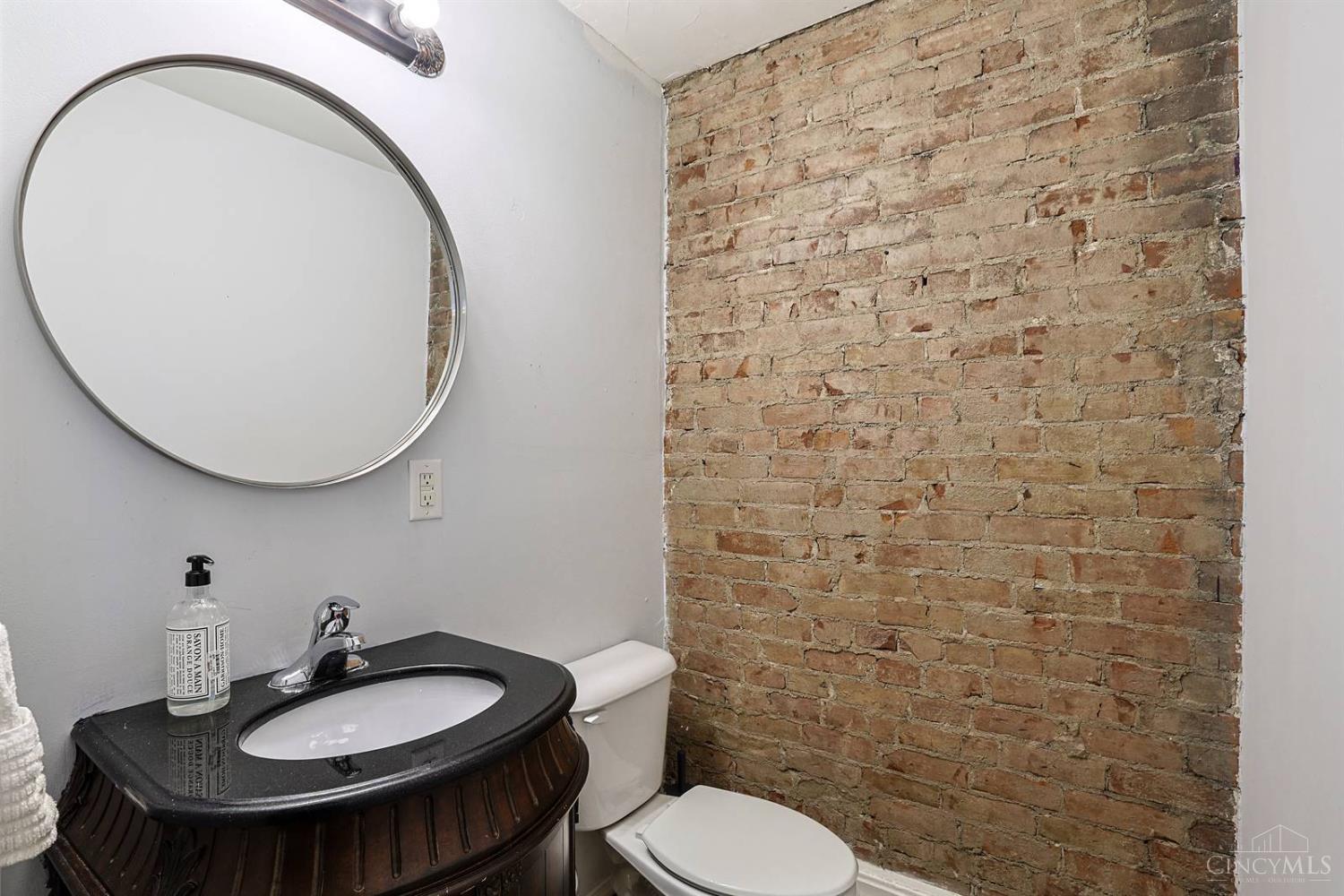 724 Main Street, Unit 5 Cincinnati, OH 45202 - Photo 20 of 21