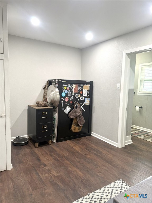 1045 Arnold Road Victoria, TX 77905 - Photo 9 of 15 a view of a workspace with furniture