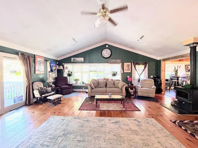 $560,000 | 343 Birch Point Road, Wiscasset, ME 04578