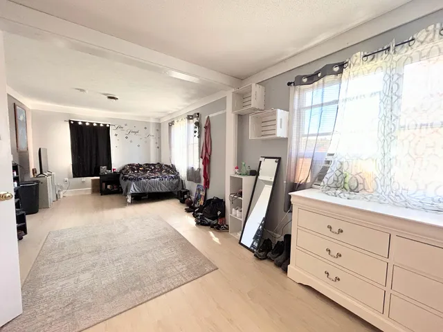 $560,000 | 343 Birch Point Road, Wiscasset, ME 04578