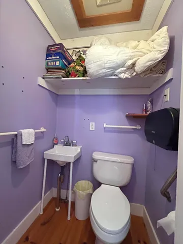 $560,000 | 343 Birch Point Road, Wiscasset, ME 04578