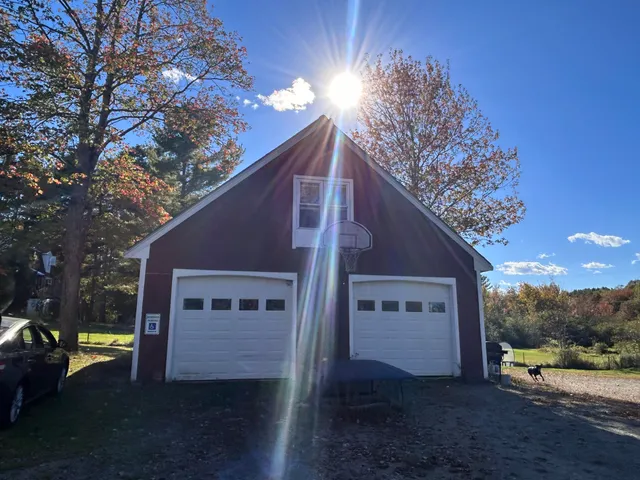 $560,000 | 343 Birch Point Road, Wiscasset, ME 04578