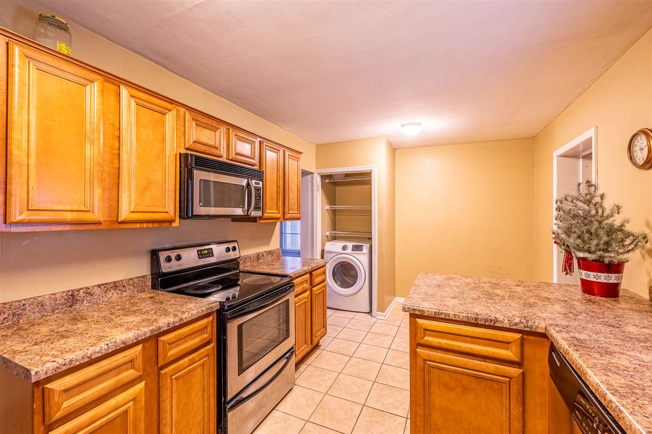 1382 Whitewater Road Memphis, TN 38117 - Photo 6 of 10 Gallery Image 6