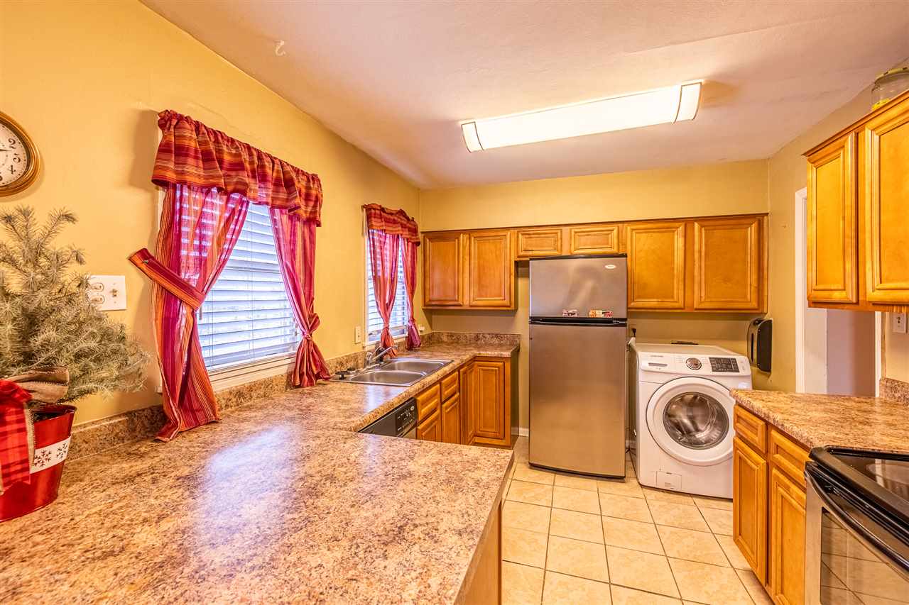 1382 Whitewater Road Memphis, TN 38117 - Photo 7 of 10 Gallery Image 7