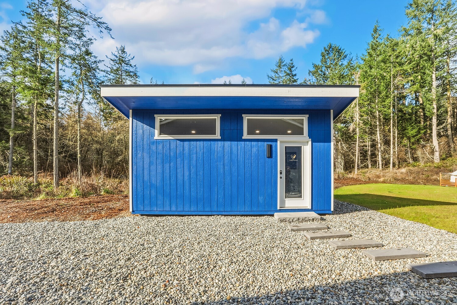 3237 Hilberg Lane Clinton, WA 98236 - Photo 23 of 40 a view of a house with wooden fence