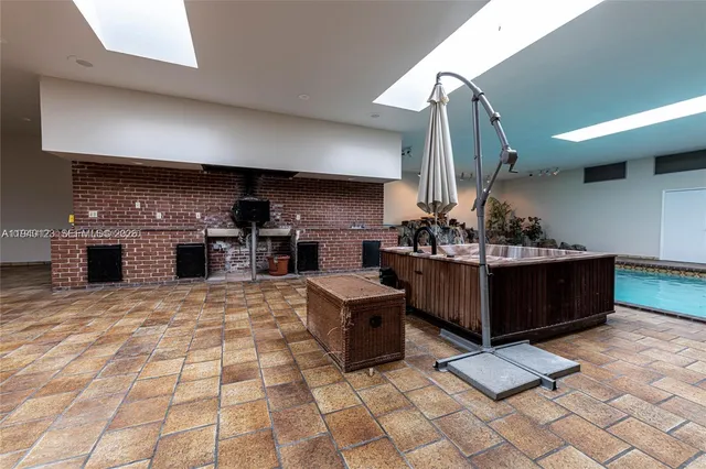 $4,500 | 236 North Federal Highway, Unit 201, Dania Beach, FL 33004