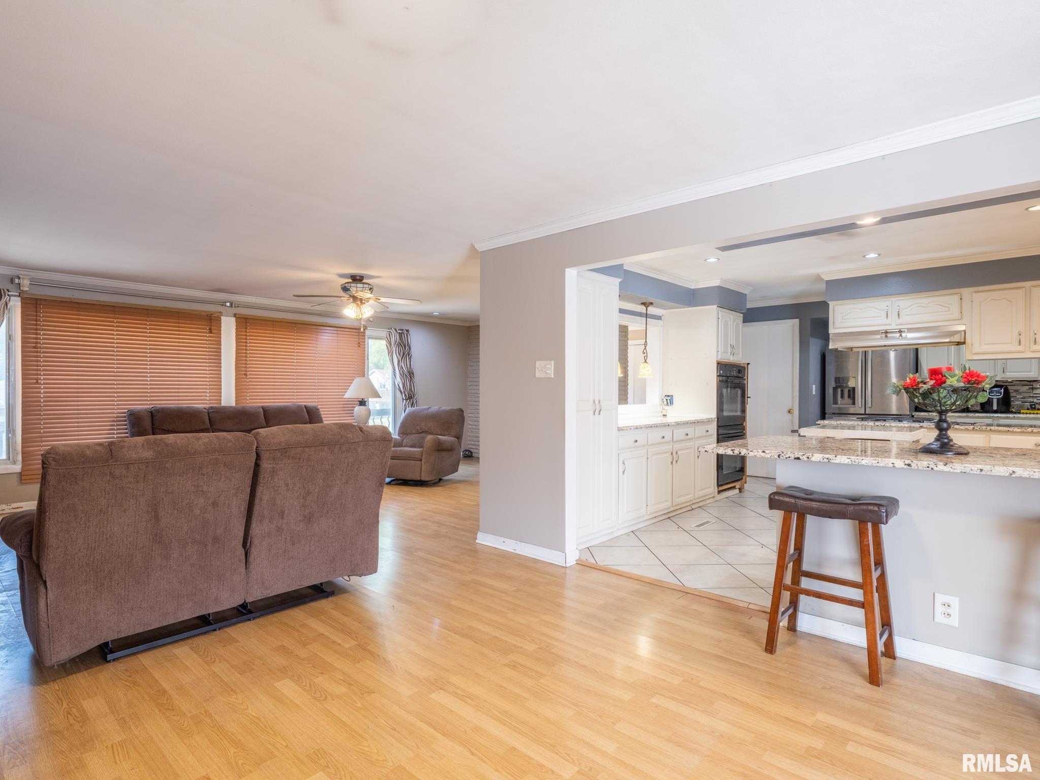 2106 Willow Street Pekin, IL 61554 - Photo 12 of 43