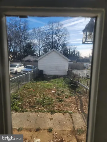 a view of a small yard